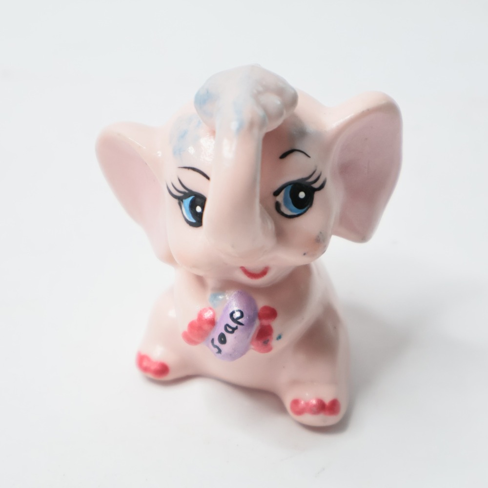 Vintage‎ Pink Elephant Figurine Holding Soap Anthropomorphic Ceramic Kitschy 2"